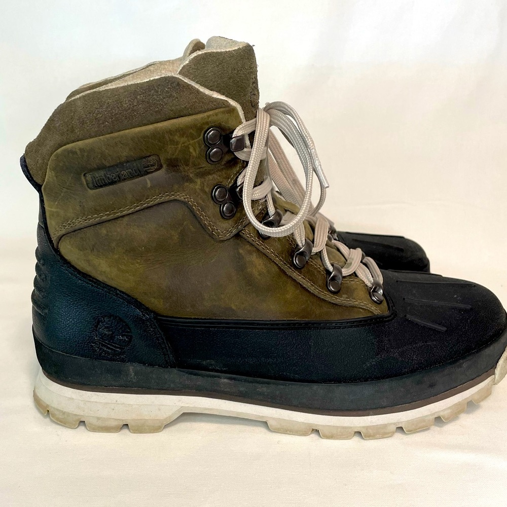 Timberland snow boot size 9